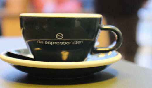 ミッテにあるコーヒーショップ「Die Espressonisten」で至高のエスプレッソを堪能する