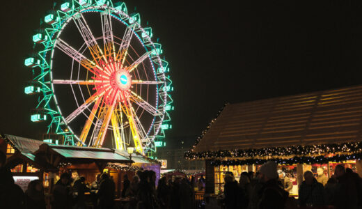 赤の市庁舎前のクリスマスマーケット「Weihnachtsmarkt am Roten Rathaus」を訪れる