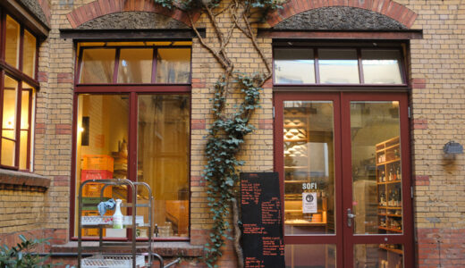 ベルリン・ミッテにある人気ベーカリー「SOFI」でサワードウブレッドを買う